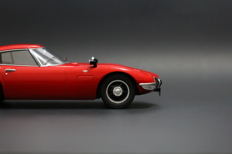 Illustration for article titled Car Week: 1/18 Triple9 Toyota 2000 GT